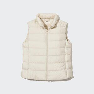 Uniqlo Light Beige Puffer Vest 90% Down Water Repellent Size Small